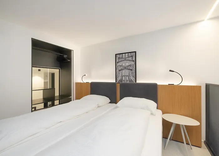 Fesh Lofts, 10min To Center, Ac & Kitchen Aparthotel Vienna