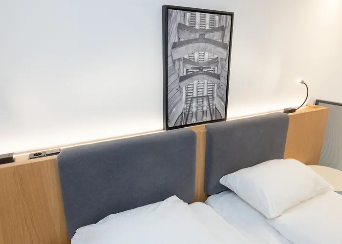 Fesh Lofts, 10min To Center, Ac & Kitchen Aparthotel Vienna