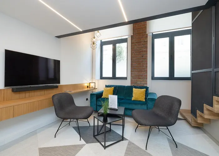 Fesh Lofts, 10min To Center, Ac & Kitchen Aparthotel