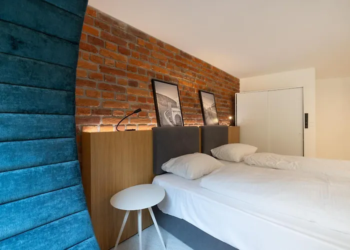 Fesh Lofts, 10min To Center, Ac & Kitchen 4*