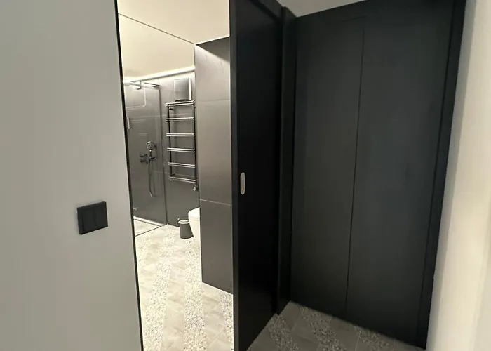 Fesh Lofts, 10min To Center, Ac & Kitchen Aparthotel 4*
