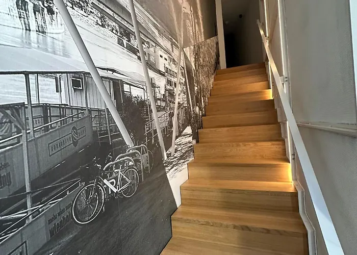 Aparthotel Fesh Lofts, 10min To Center, Ac & Kitchen 4*